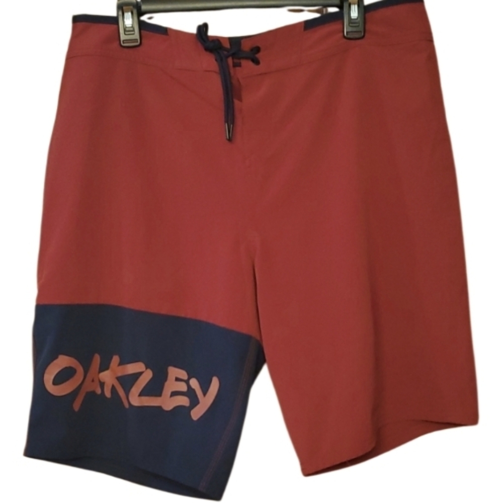 Oakley Mens Wall Graffiti‎ Boardshorts 21" in Iron Red Size 34